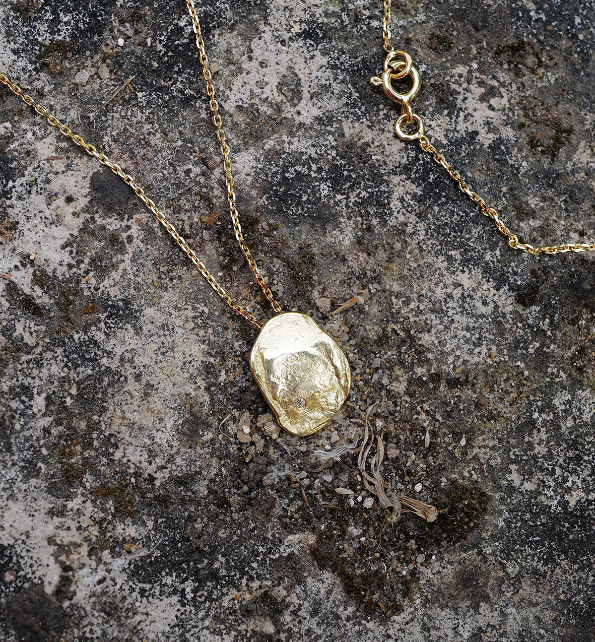 bijouxsur-mesureparis-joaillerieartisanaleetcreative-creationsur-mesureapartird_anciensbijoux-diamantdefamillletailleancienne-damarisdurrleman-