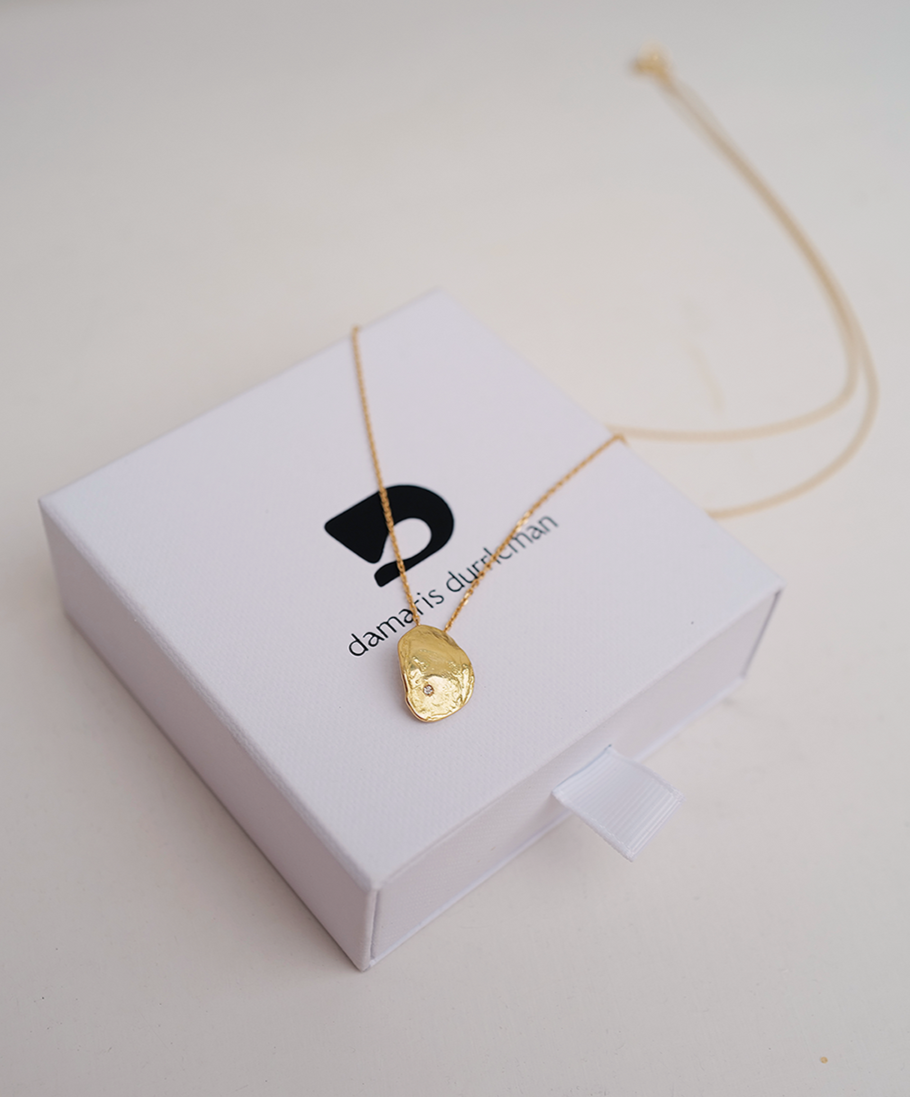 bijouxsur-mesureparis-joaillerieartisanaleetcreative-creationsur-mesureapartird_anciensbijoux-diamantdefamillletailleancienne-damarisdurrleman-1_png