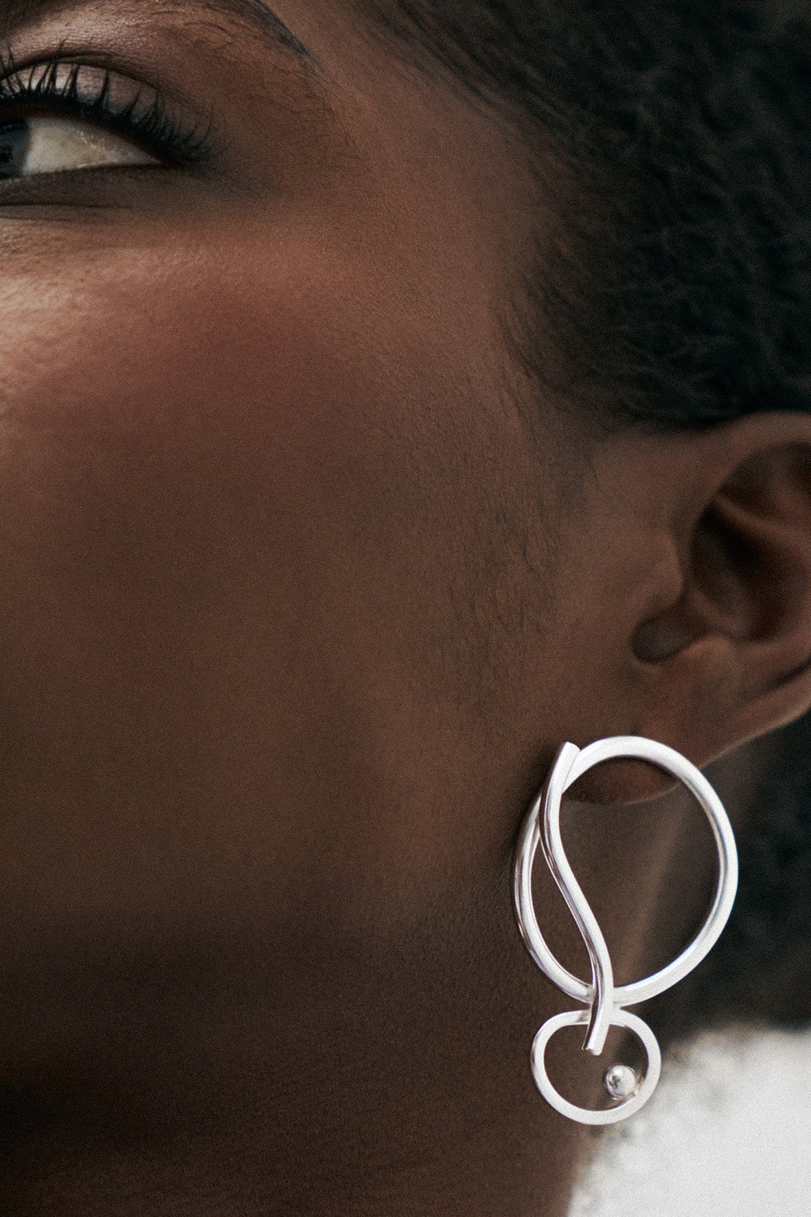 damarisdurrleman_bijouxprecieux_bijouxargent_grandesbouclesd_oreilleargentpur__bijoux_sculpture_bijouxsculptural_bijouxcreateur_bijouparis_bijouxorganiques_bijouxethiques_bijouxargent