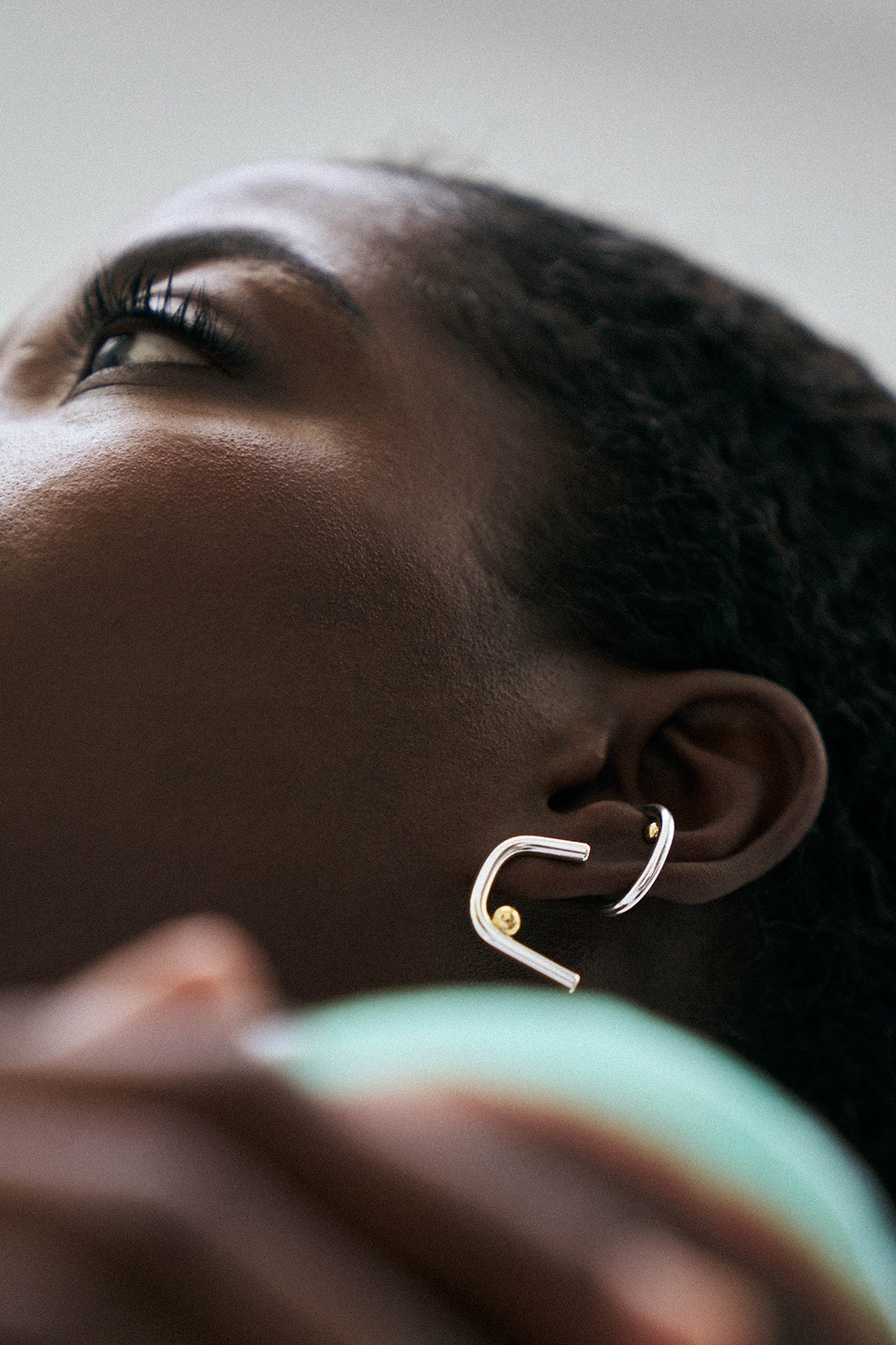 damarisdurrleman_bijouxprecieux_bijouxargent_earcuffargentorpurmoderne__bijoux_sculpture_earcuffsculptural_bijouxcreateur_bijouparis_bijouxorganiques_bijouxethiques_bijouxargent_bijou unisexe