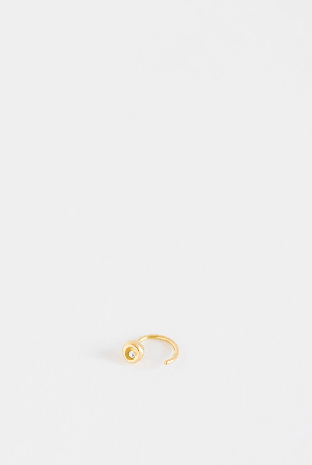 damarisdurrleman_bijouxprecieux_bouclesd_oreillesorrecycle_bijouxcreateur_bijouparis_bijouxorganiques_bijouxethiques_fild_or_bijouxsculpturesor_piercingor_minibouclesd_oreilleor_2emetrou_helix_percing