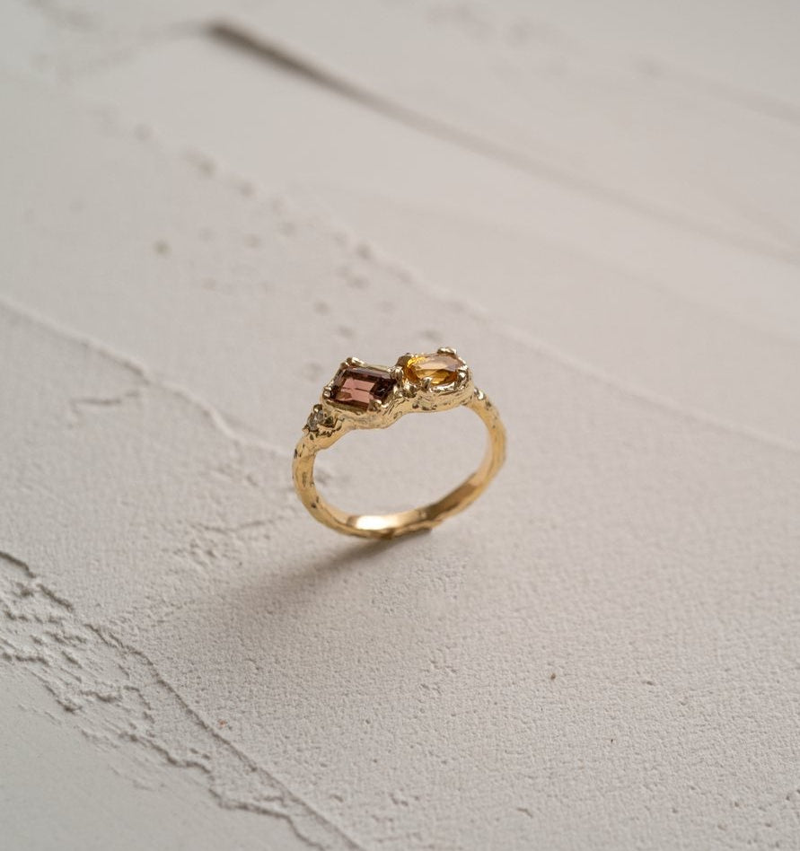 Bague en or  18k 1exturé et organique,  sertie d’une tourmaline rose et d’une citrine, Damaris Durrleman, joaillerie créative, Paris 10